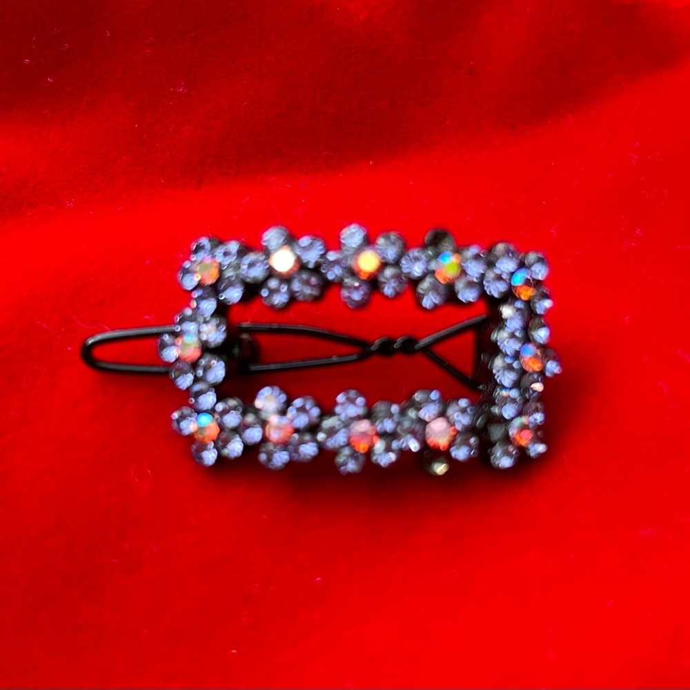Vintage bejeweled hair barrette